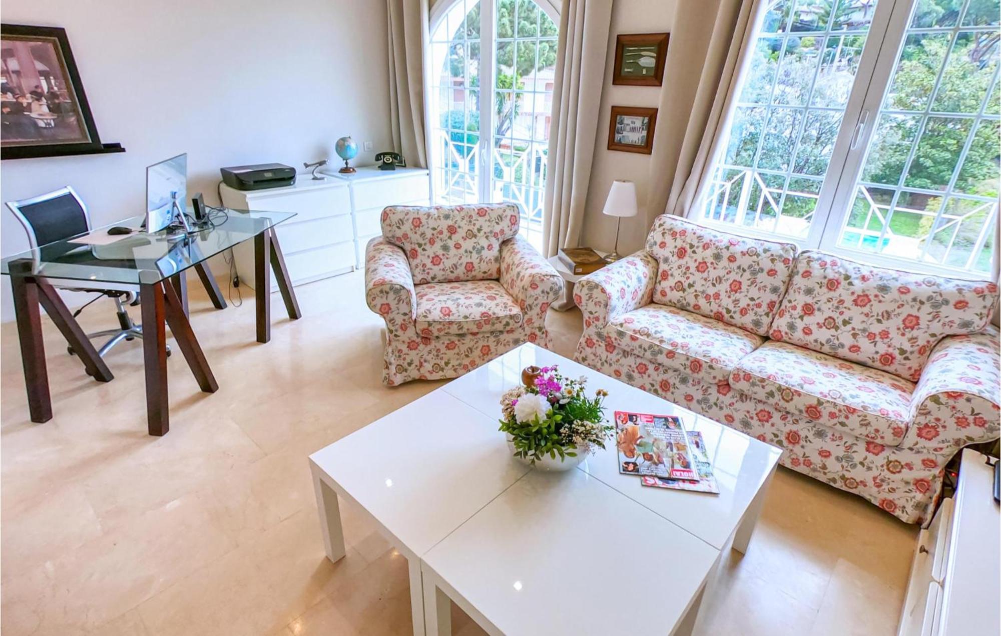 Nice Home In Cabrils With House A Mountain View מראה חיצוני תמונה