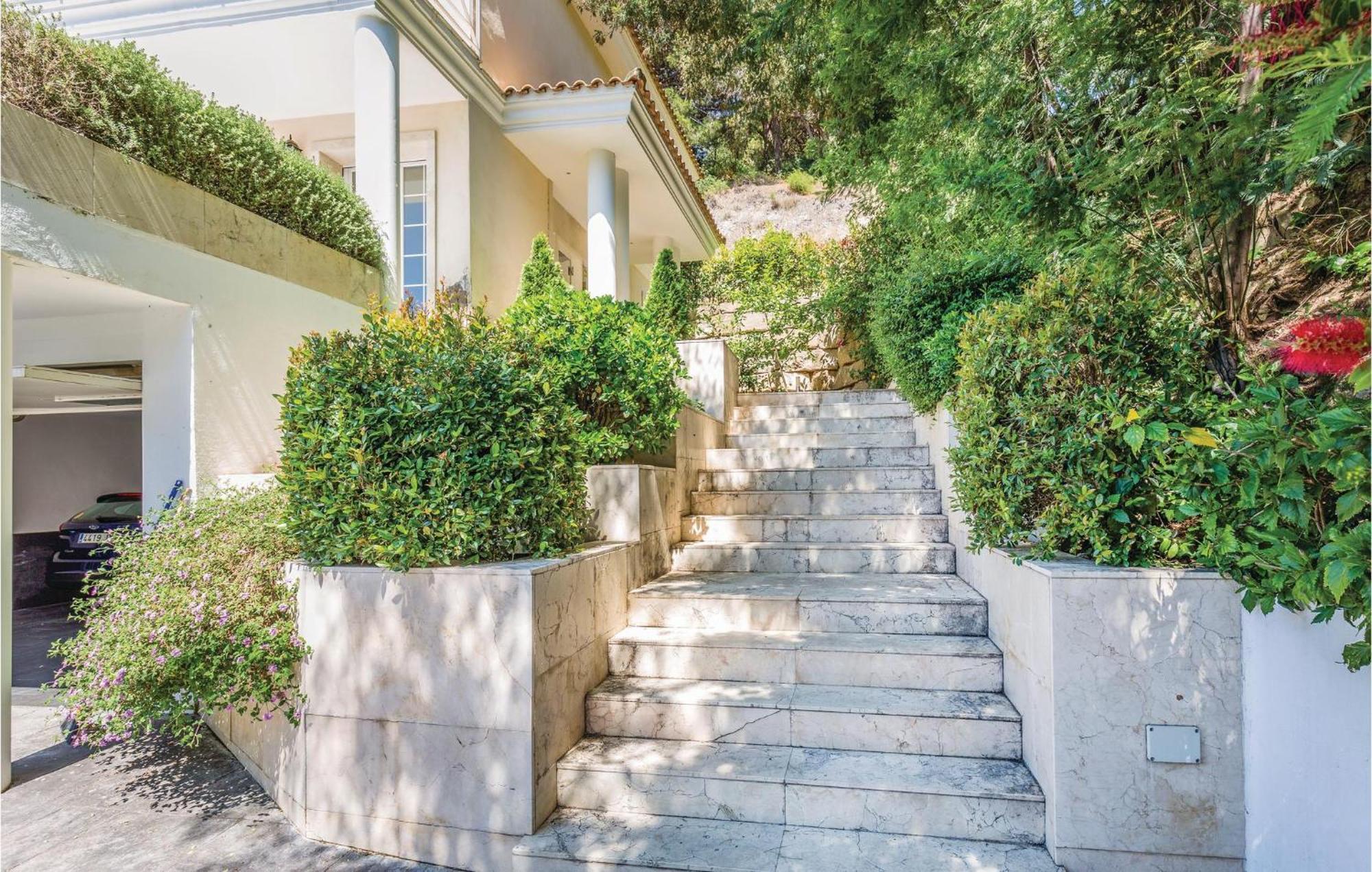 Nice Home In Cabrils With House A Mountain View מראה חיצוני תמונה